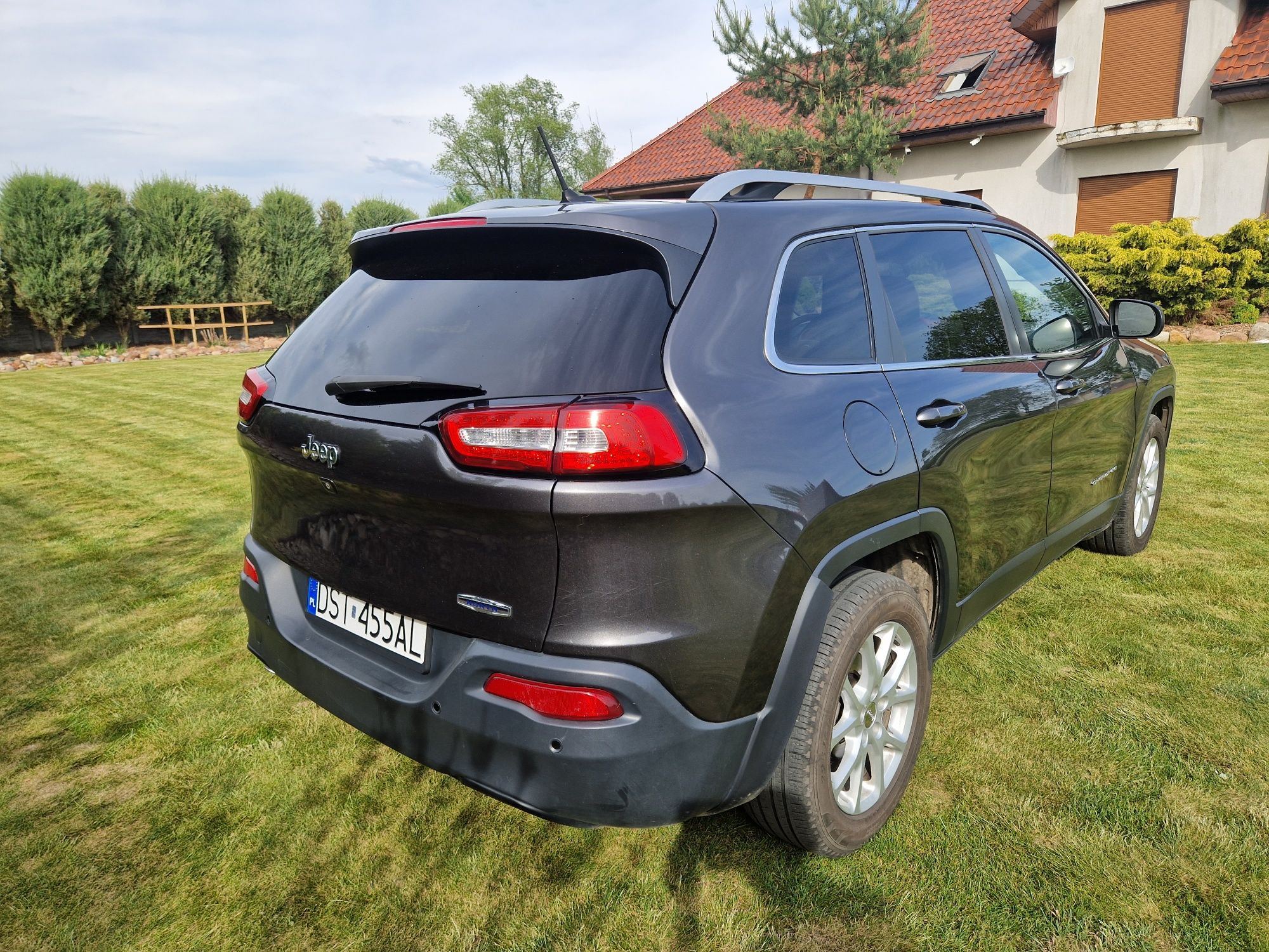 Jeep Cherokee KL 2014 2.4 ben.+gaz 131500 km pełna historia