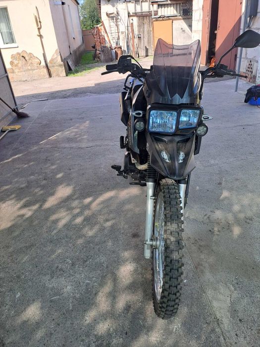 Продам шенерай 200