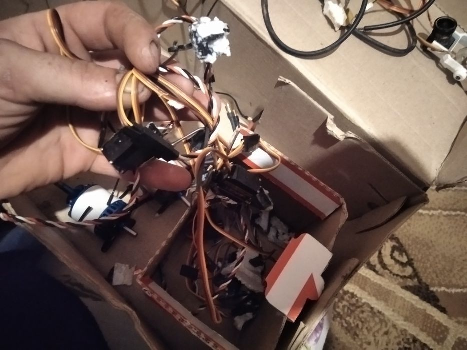 Продам fpv самолёты 2шт