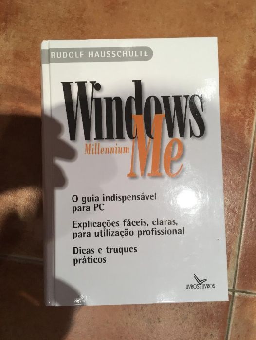 Livro de capa dura Windows Millennium - Rudolf Hausschulte