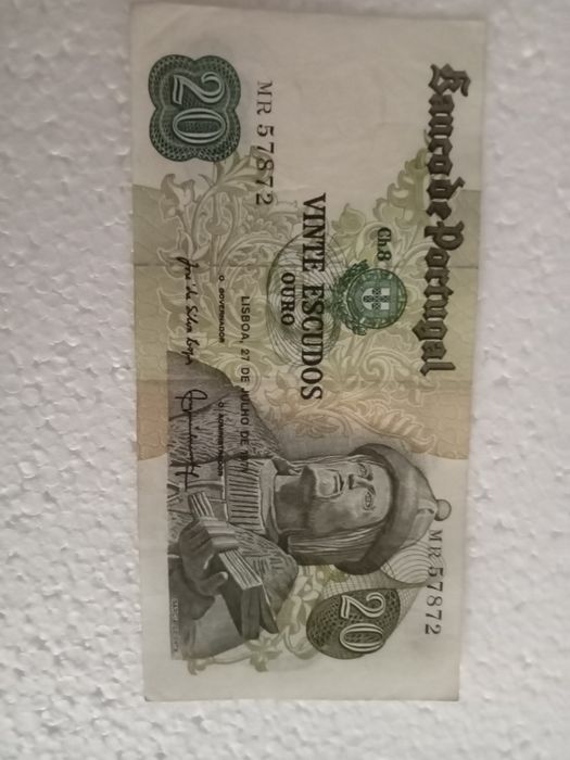 Vendo notas de vinte escudos de Garcia de Orta