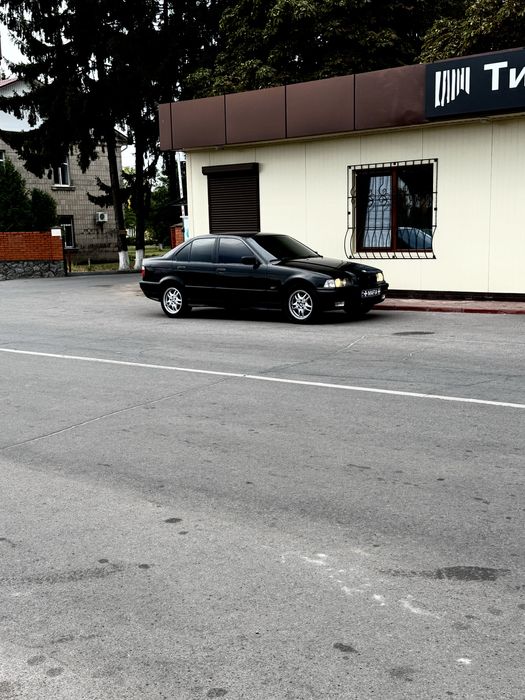 Продам БМВ 3 серія 2,0 мотр м52