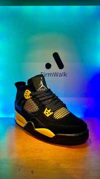 Nike Jordan 4 pretas