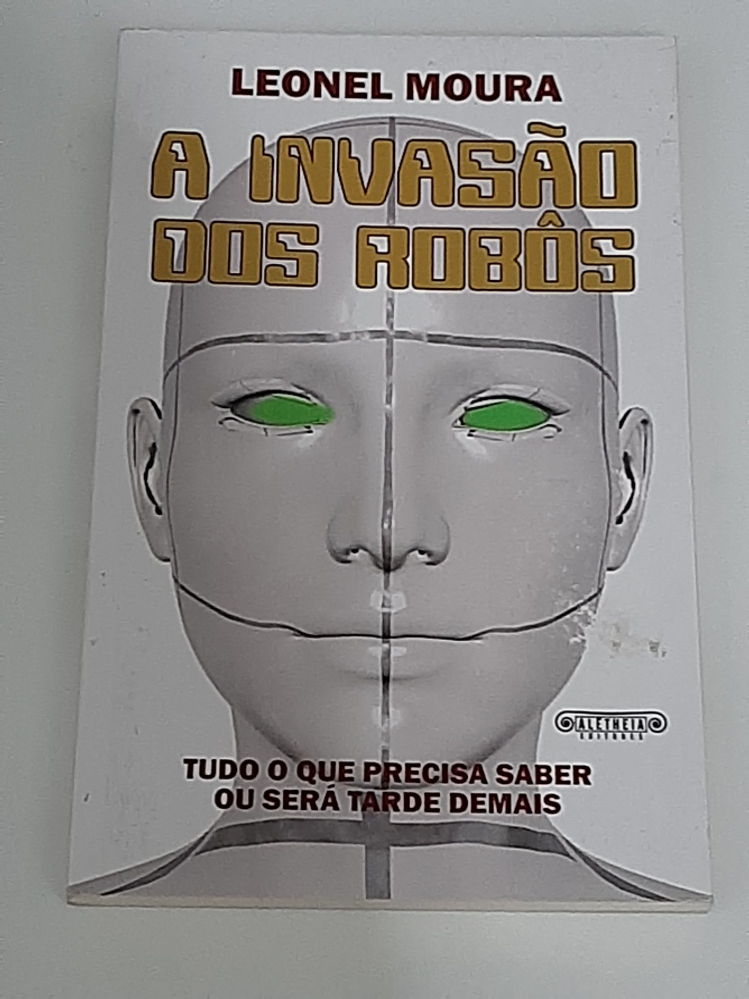 Ensaio - A Invasão dos Robôs - Portes Gratuitos