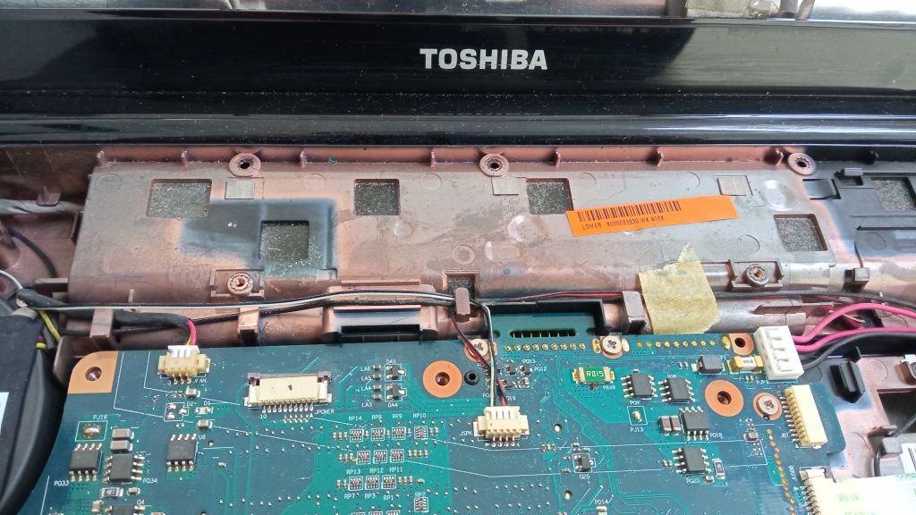 Płyta główna Toshiba L505D

Sprzedam w pełni sprawną