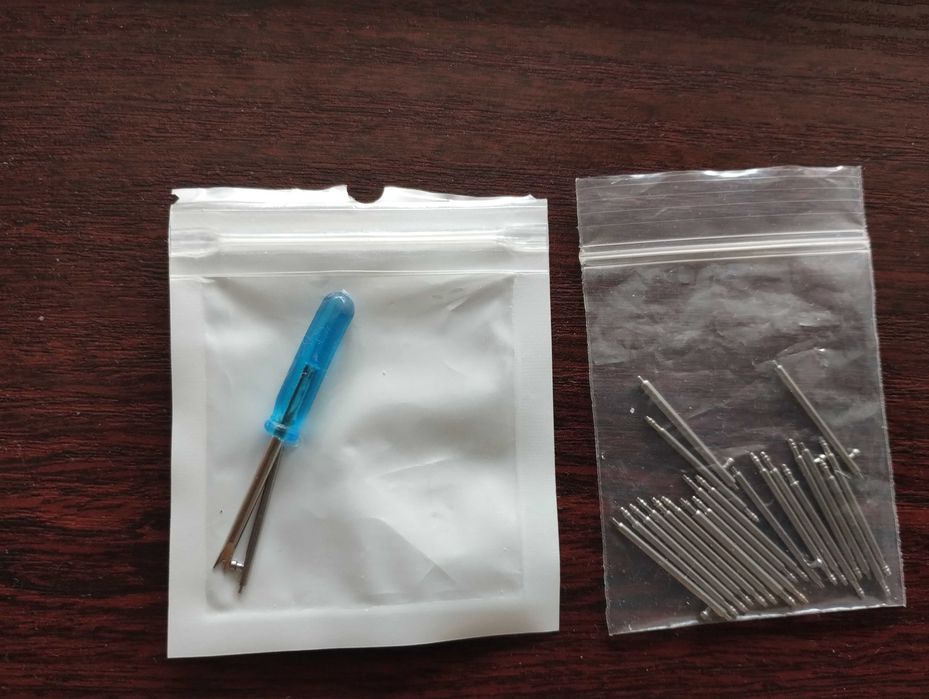 Kolekcja pasków do zegarków 22mm (24 pasków)