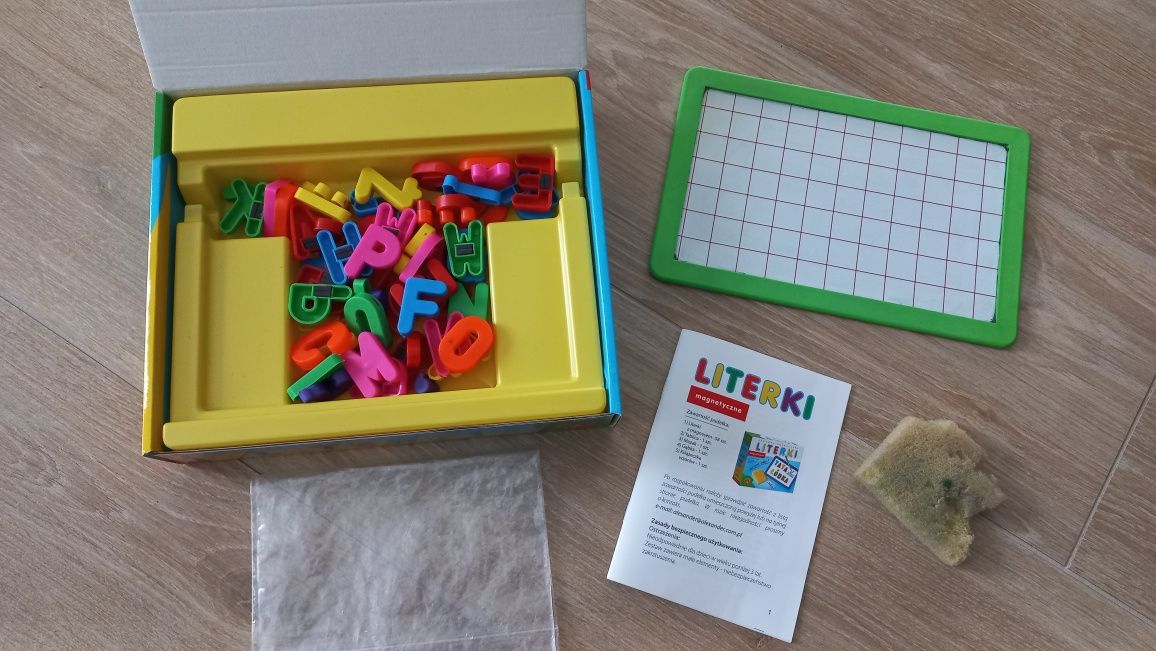 Literki magnetyczne i tablica Alexander 5+