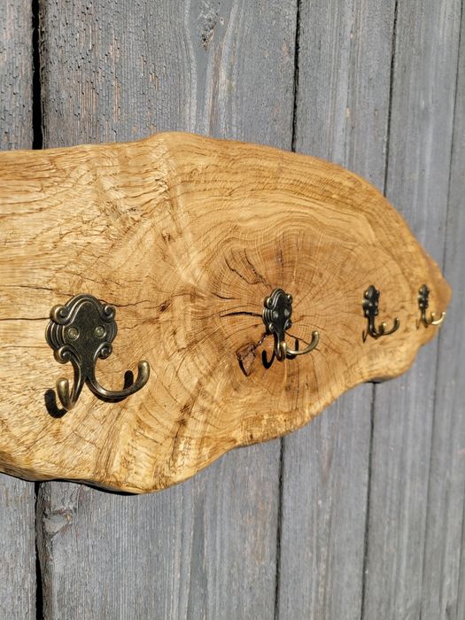 Вішалка дерев'яна