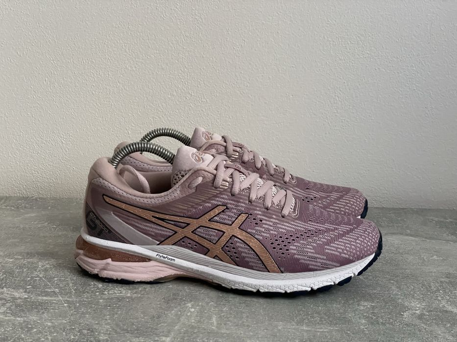 Кросівки Asics gt-2000, 39 розмір