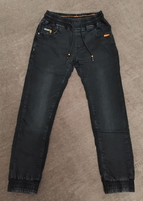 Джинси теплі чорного кольору р.128