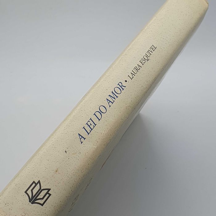 Livro - Laura Esquivel - A Lei Do Amor - PAR6