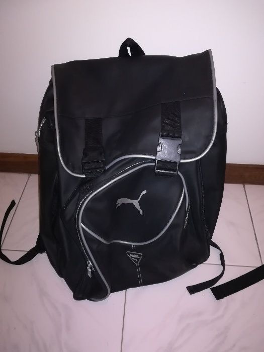 Mochila Escolar marca Puma, muito barata.
