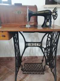 Maquina de costura Singer