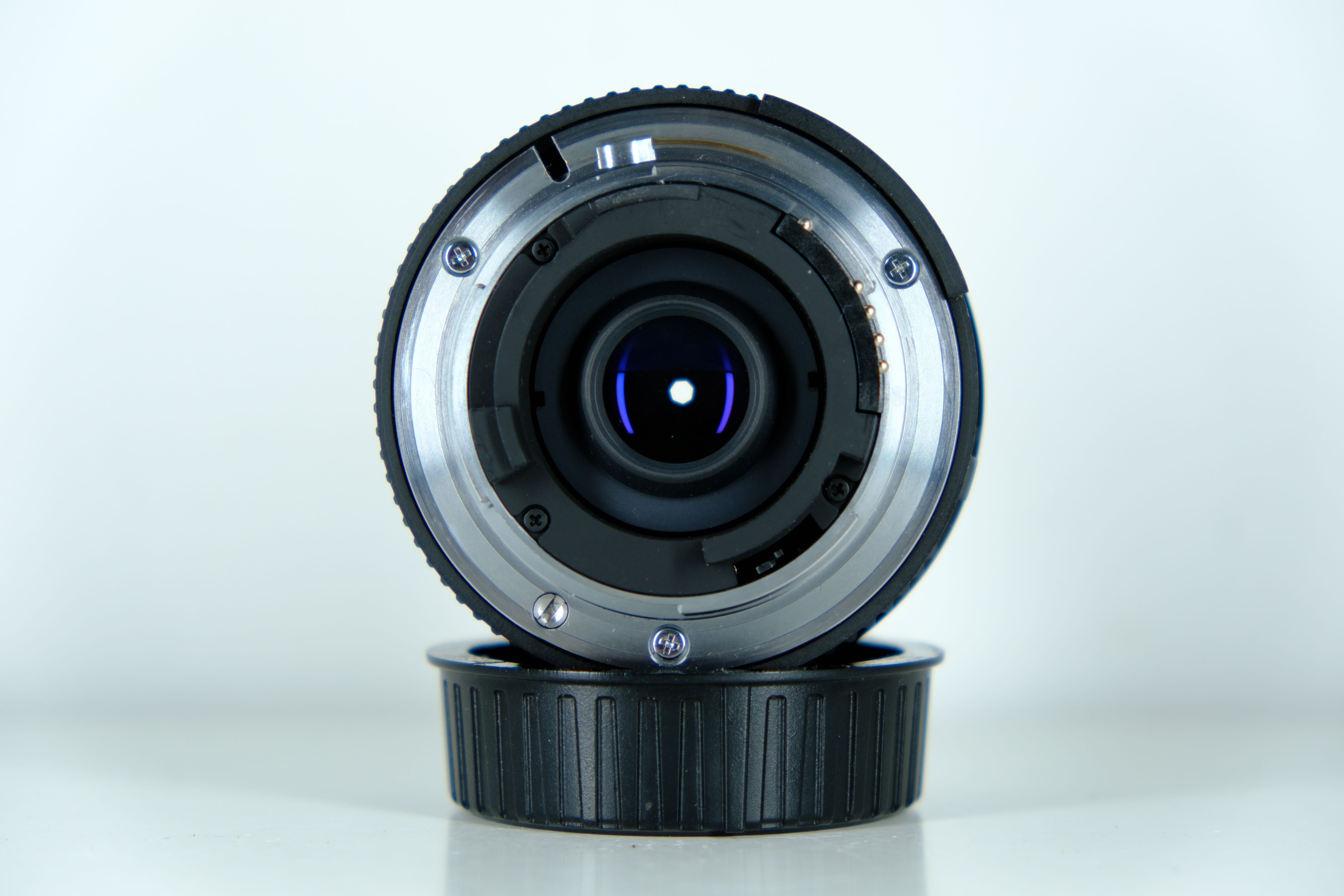 Nikon 28mm f/2.8D + гарантія / без передоплат