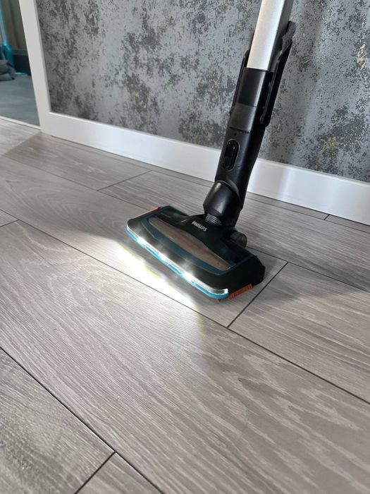 Пилосос Ручний Philips б/у в Ідеалі ! Повний комплект