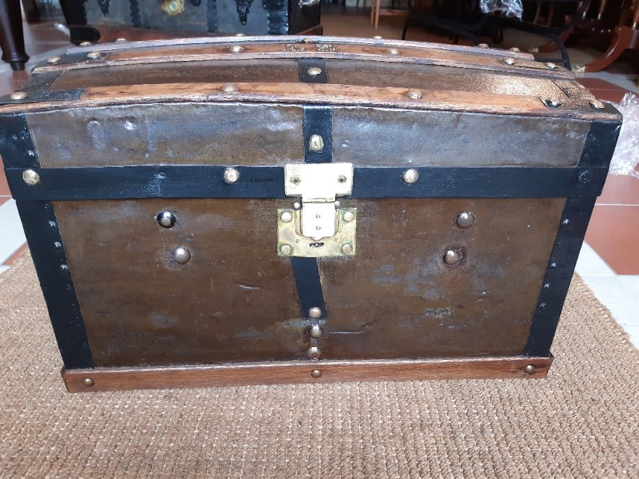 Quadros Azulejos árabes Baú Arca Antigo de Viagem Fabrico de 1900