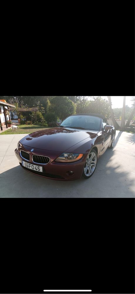 BMW Z4 2.2cc com 170cv de 2004