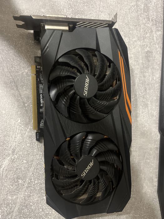 AMD RX 580 8gb AORUS
