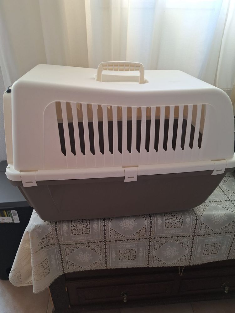 Vendo transportadora para animais pequeno porte