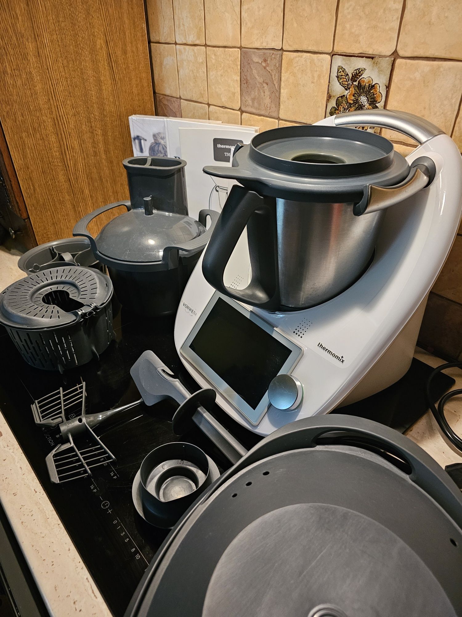 Thermomix 6, krajalnica plus inne dodatki