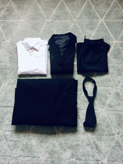 Traje académico feminino Porto com camisa tamanho 38