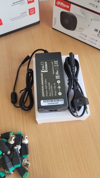 Хит! Уличный комплект видеонаблюдения HDCVI 4 камеры Hikvision Dahua