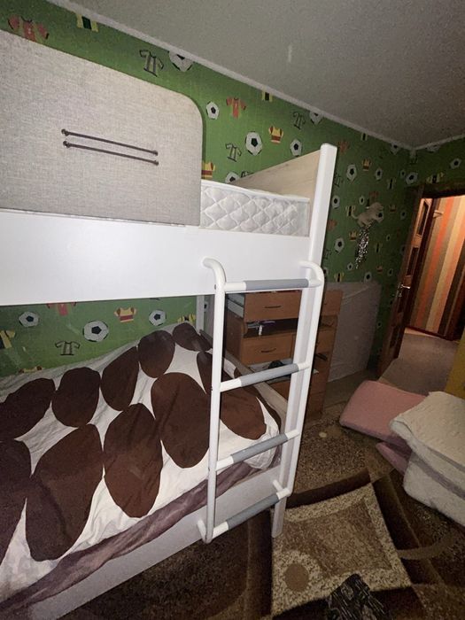 Продається двох'ярусне ліжко Б/В