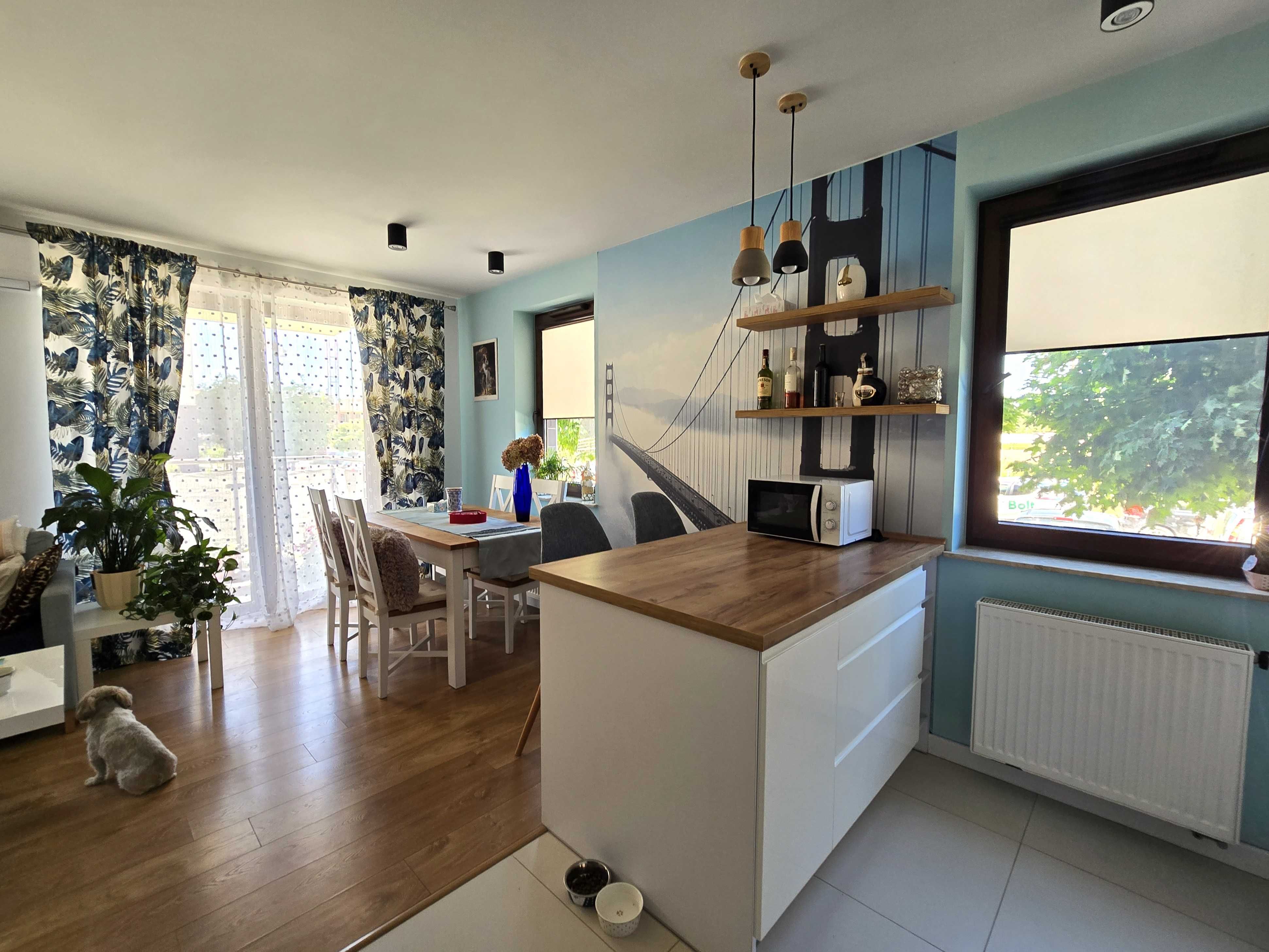 Bez prowizji! • 2 pokoje - 50 m2 • balkon • garaż • komórka • klima