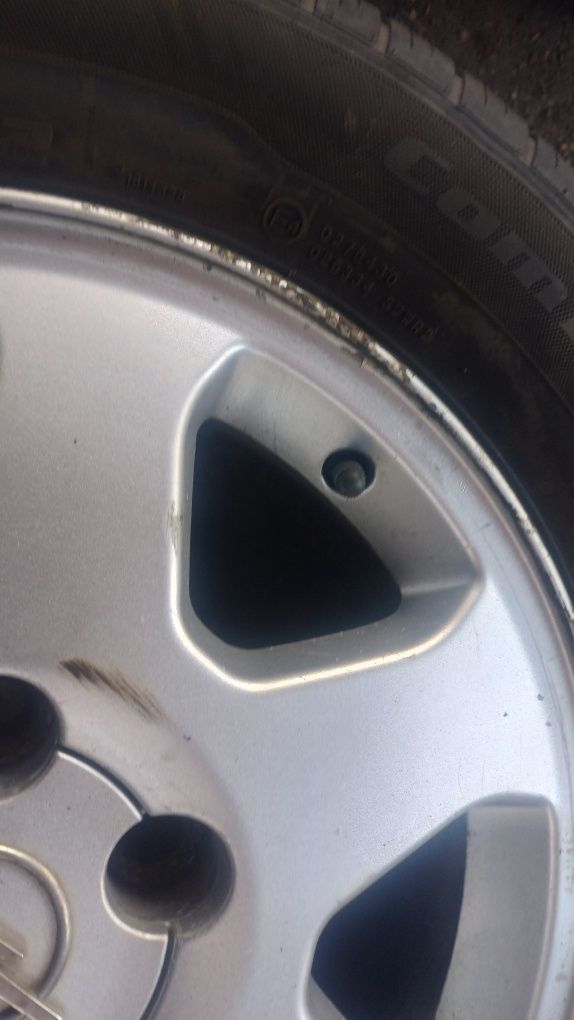 5x110 15 cali opel Zafira itp felgi bez opon