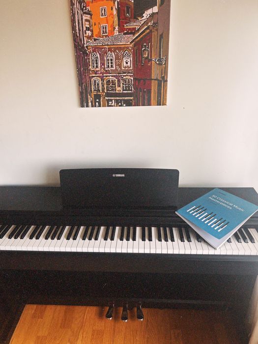 Piano Yamaha Arius YDP-144 (digital)