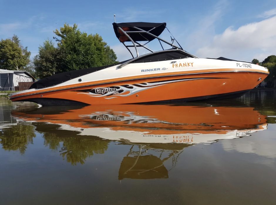 Motorówka Rynker Captiva 246 faktura VAT-23