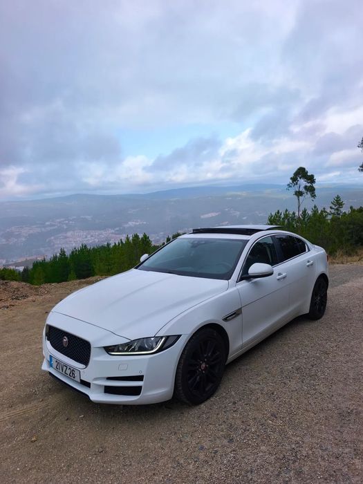 Jaguar XE 2.0 D S