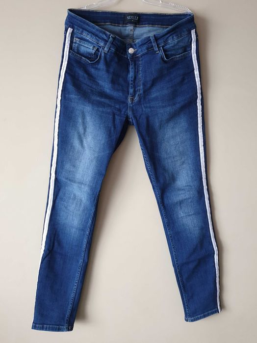 Ciemne jeansy z lampasami Mohito XL 42