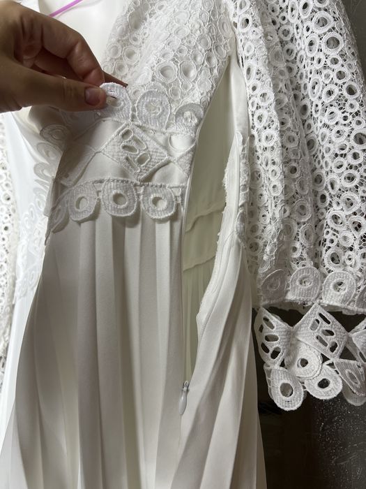 Сукня біла юбка плісеровка рукав кружево дуже ніжна та жіночна
