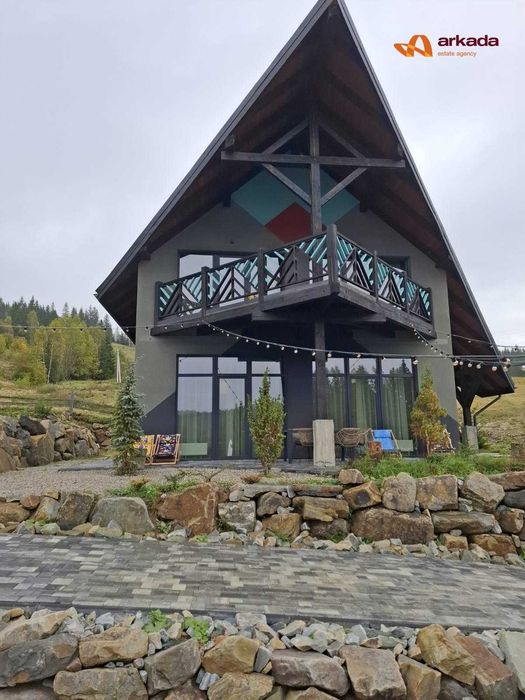 Продаж елітного котеджного комплексу у Карпатах!