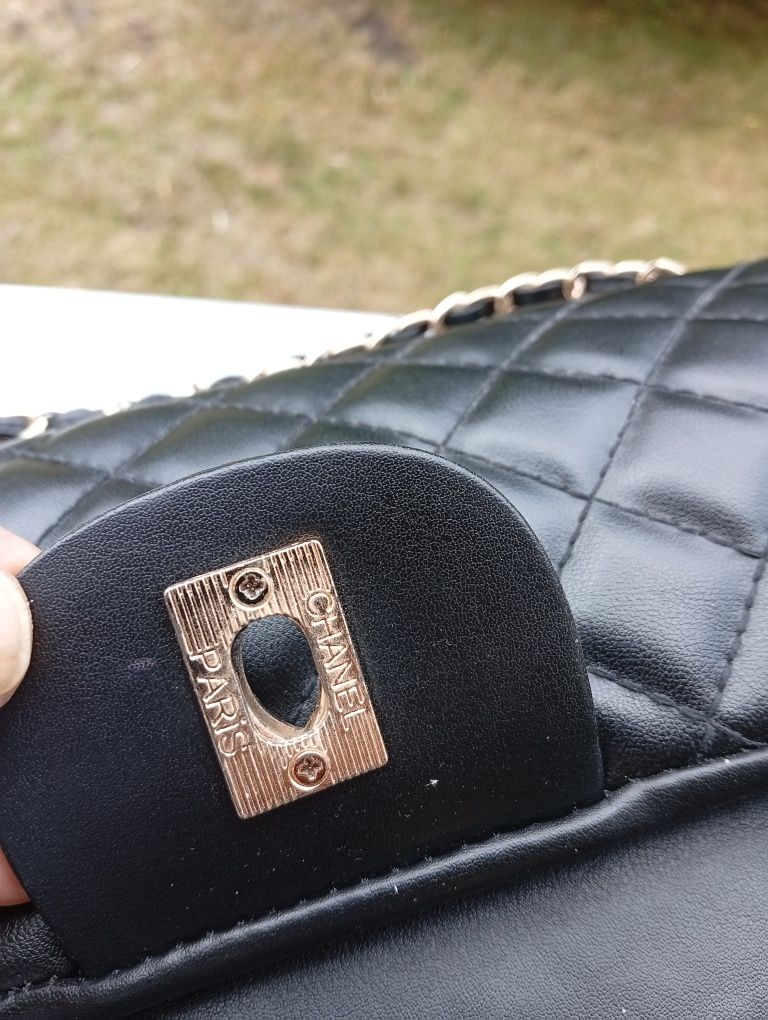 Chanel duża torebka jak nowe top jakość materiałów