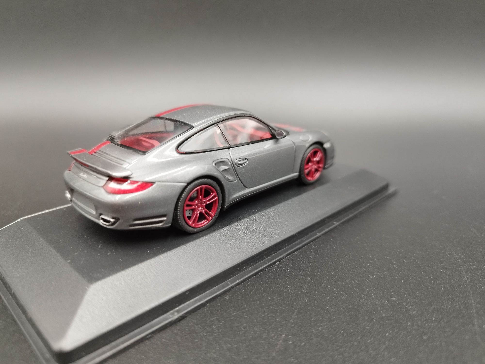 1:43 Minichamps Porsche 911(997) Turbo S limit 67/99 sztuk