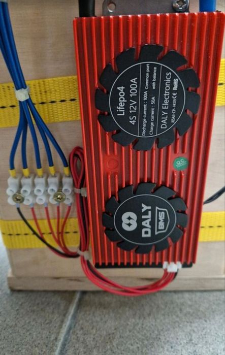 Продам комплект аккумулятор lifepo4 280ah + инвертор 1.8кв