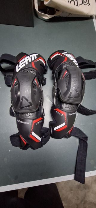 Joelheiras LEAT X FRAME