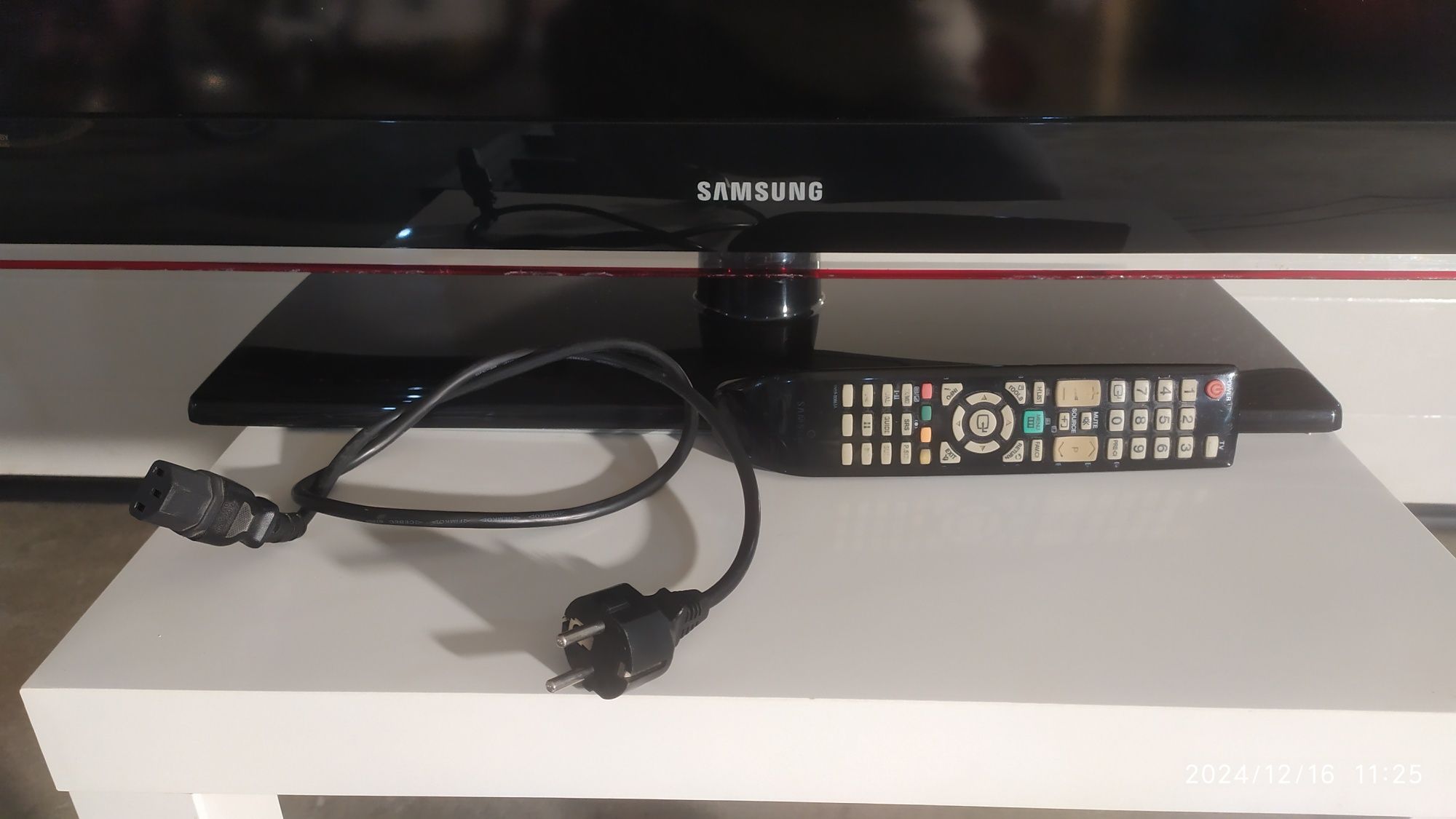Telewizor Samsung 40" uszkodzony