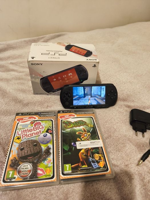Sony PSP 1004 Oryginalne Pudełko 2x Gra
