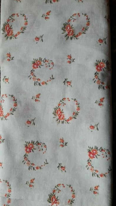 2 poszewki na poduszke  gratis jasiek