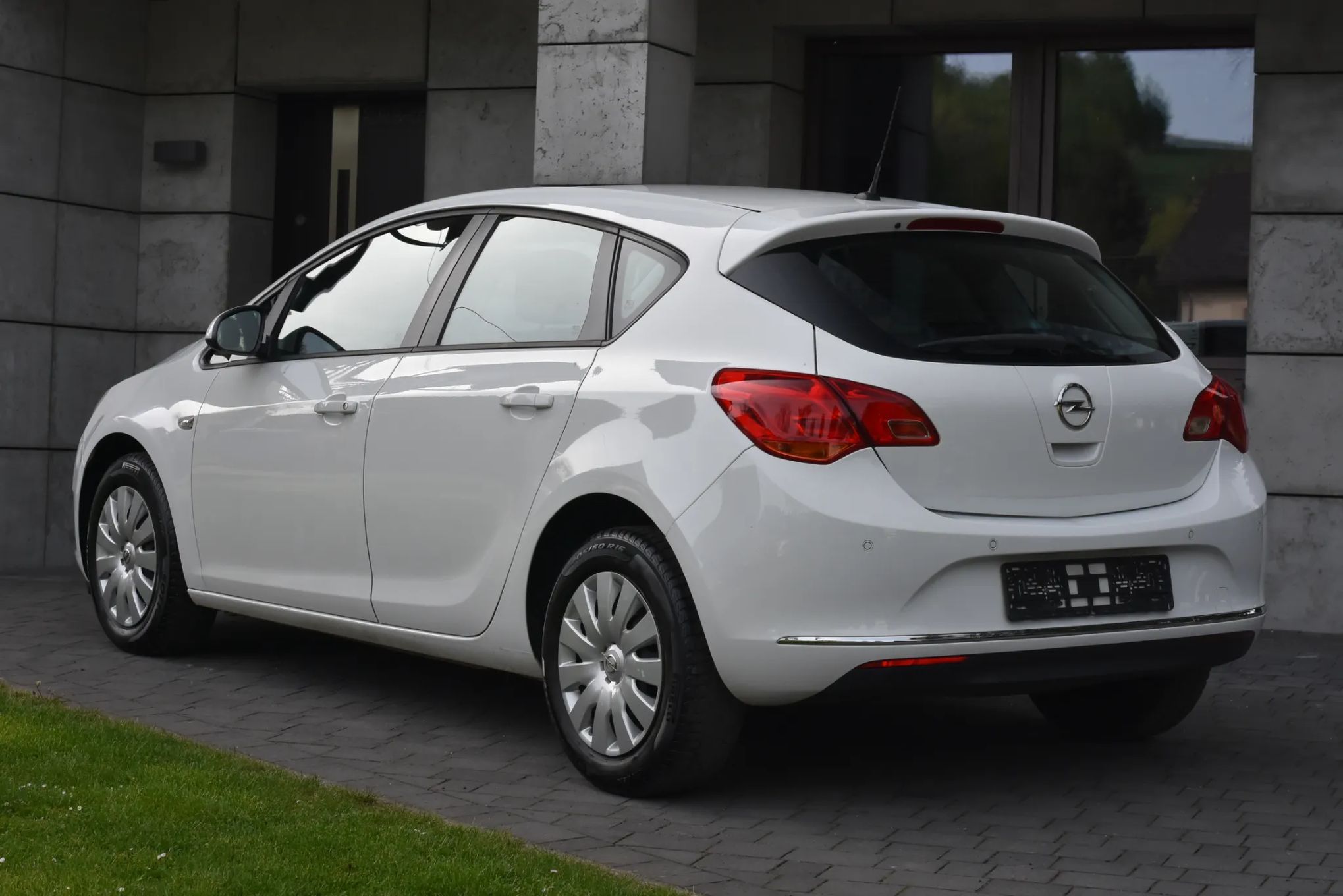 Opel Astra Stan Bdb Udokumentowana 1.6 benzyna