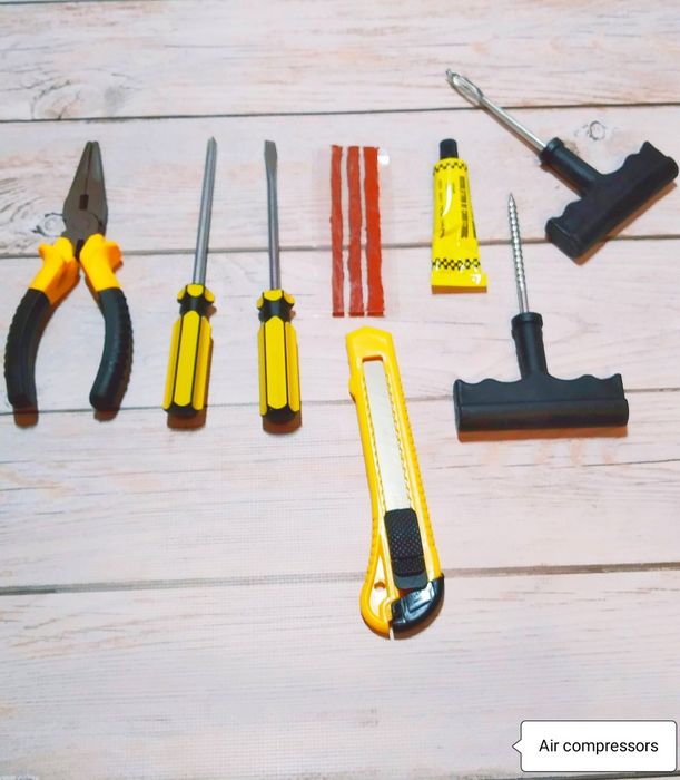 Автокомпресор двохпоршневий, автомобільний компресор насос в кейсі