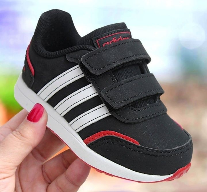 Lekkie buciki dziecięce adidas rozmiar 26