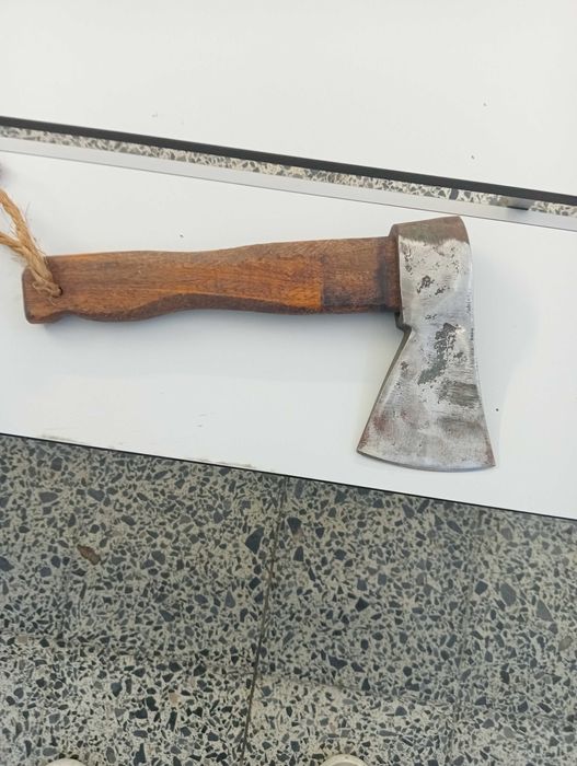 Machado antigo com gravação