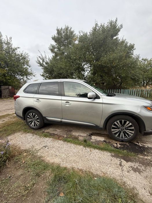 Mitsubishi outlandar 2018 | Міцубісі аутлендр 2018 | автомобіль