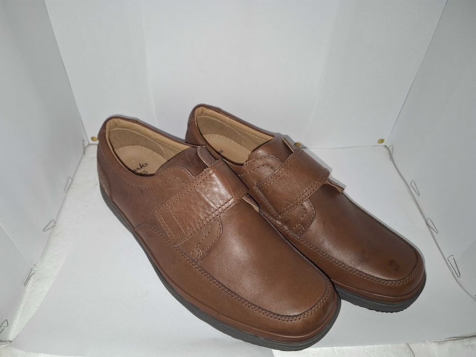 Продам мужскую обувь, мокасины Clarks flexlight