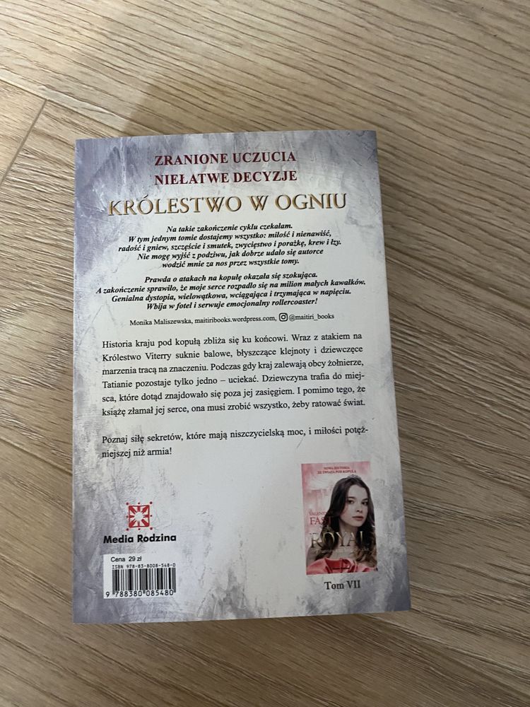 Valentina Fast - Royal Miłość z aksamitu