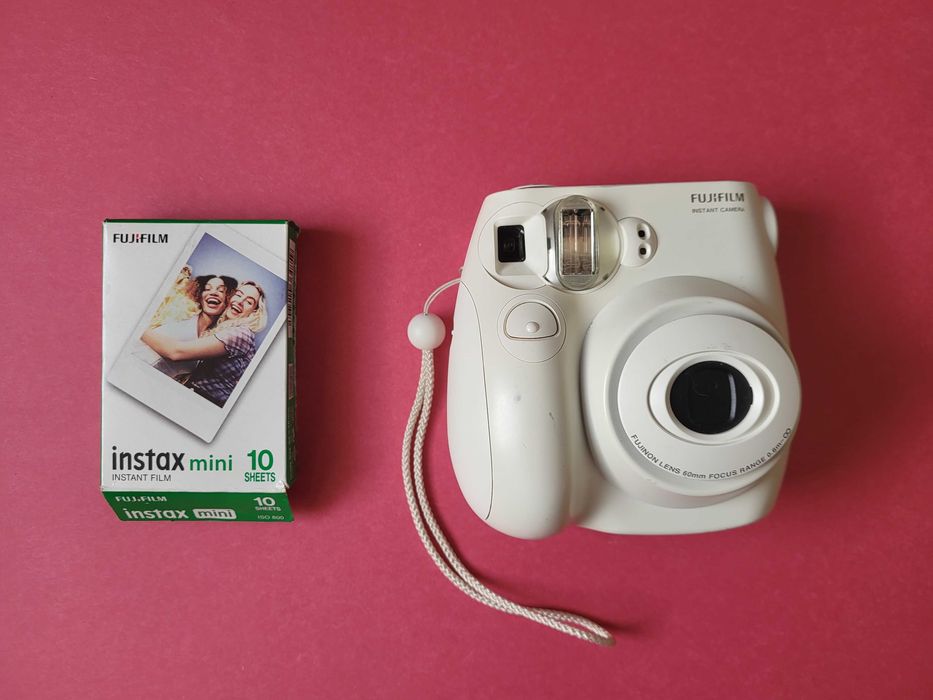 FUJI FILM Aparat natychmiastowy INSTANT 7S + Wkład +  4 Baterie